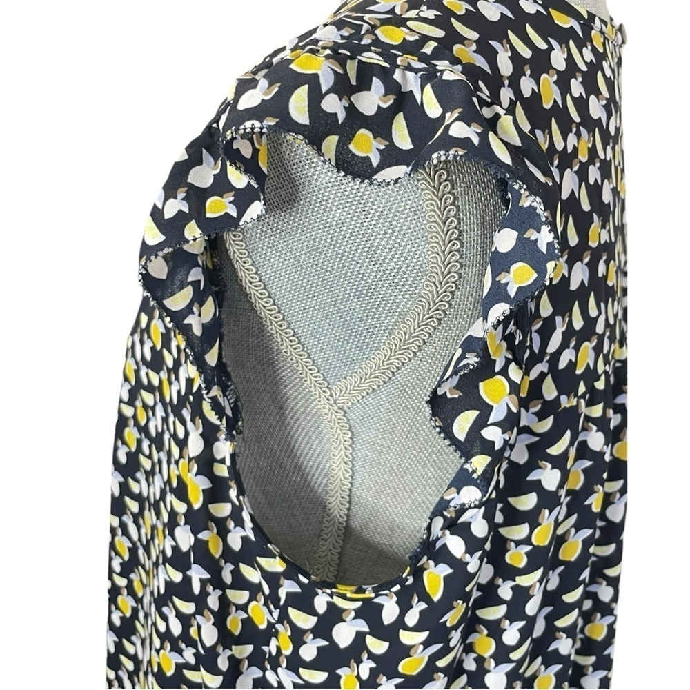 LOFT Women's Black, White, Yellow Lemon Print Flutter Cap sleeve top--Sz Med - Picture 6 of 13